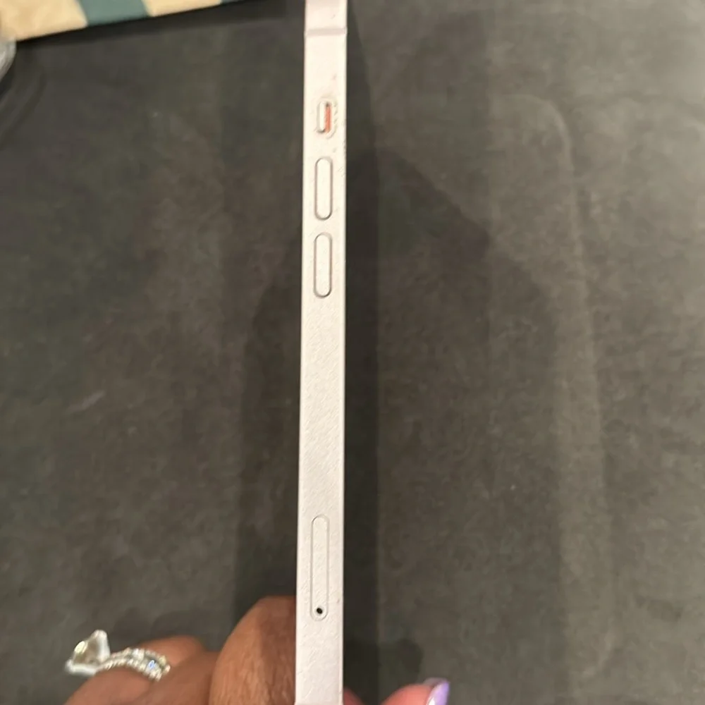 I phone 13 Pink (Unlocked)